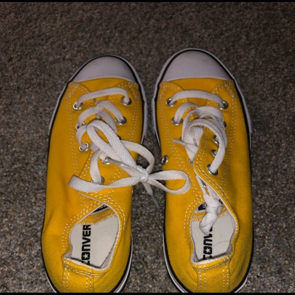yellow converse shoes for kids